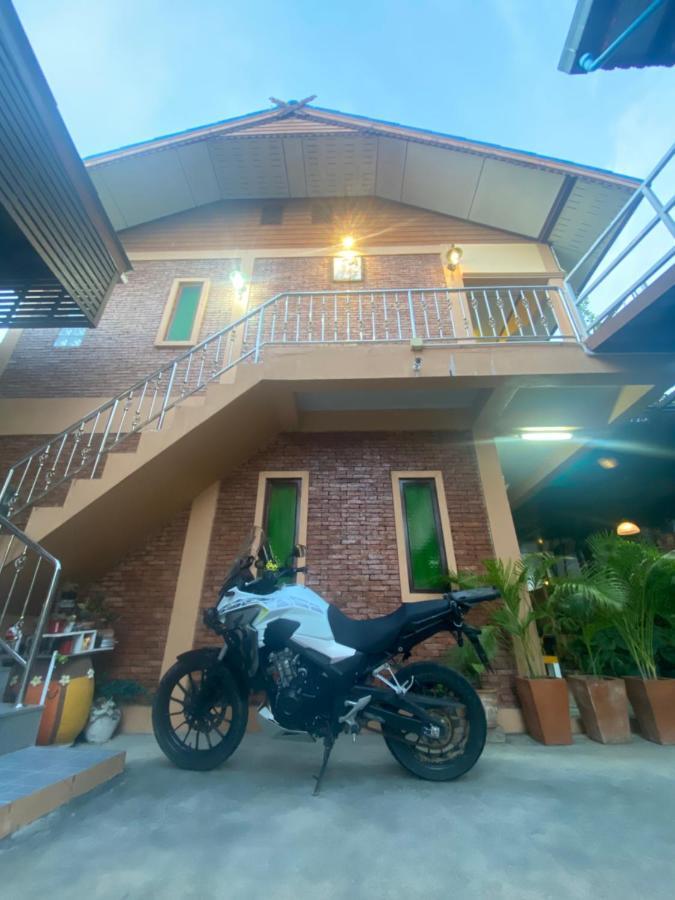 Baan Bussara Hotel Phra Nakhon Si Ayutthaya Ngoại thất bức ảnh