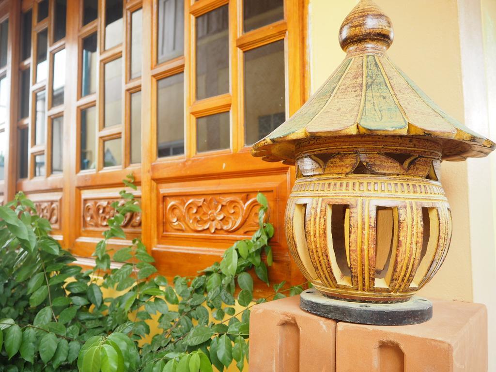 Baan Bussara Hotel Phra Nakhon Si Ayutthaya Ngoại thất bức ảnh