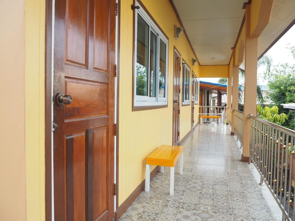 Baan Bussara Hotel Phra Nakhon Si Ayutthaya Phòng bức ảnh