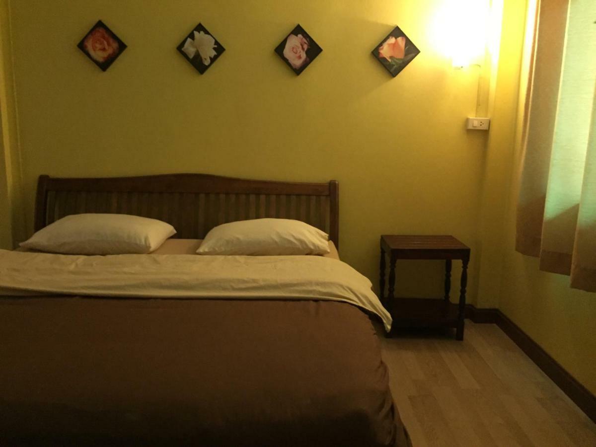 Baan Bussara Hotel Phra Nakhon Si Ayutthaya Ngoại thất bức ảnh