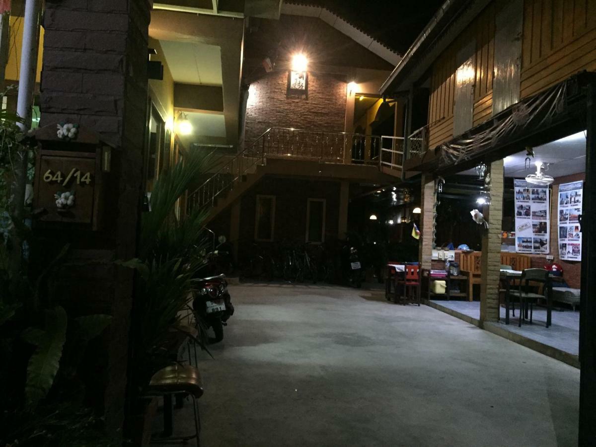 Baan Bussara Hotel Phra Nakhon Si Ayutthaya Ngoại thất bức ảnh