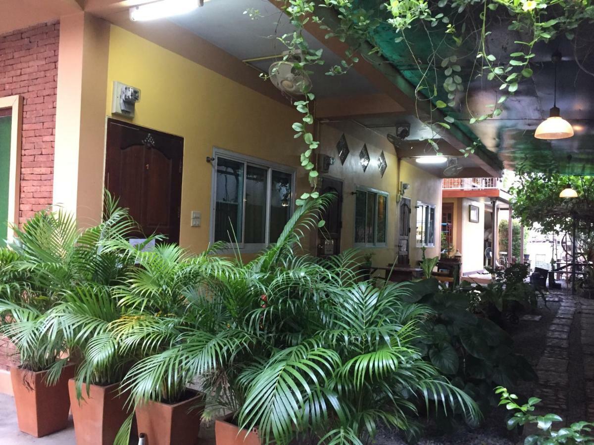 Baan Bussara Hotel Phra Nakhon Si Ayutthaya Ngoại thất bức ảnh